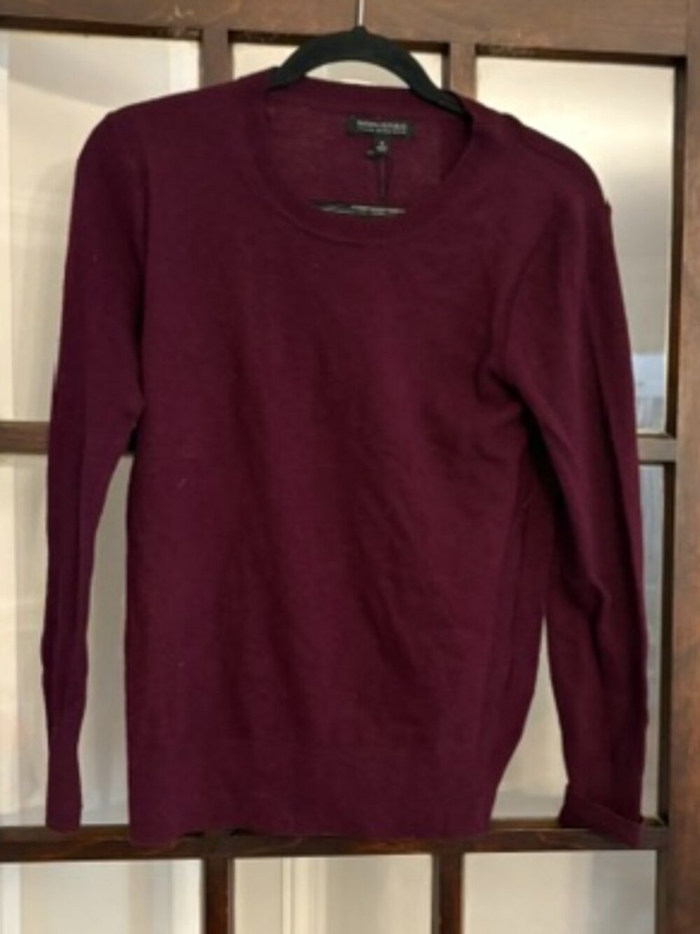 Banana Republic Italian Merino Blend Crewcut Sweater in Plum, Size Small